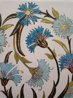 Kranfil Motifli Çini Karo - Görsel 3